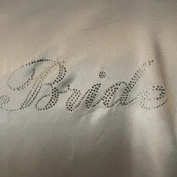 Bride Robe - Picture 2 of 4